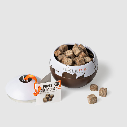 Les pavés défendus
